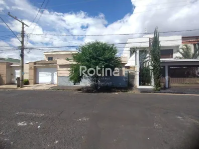 Casa com 2 Quartos para alugar, 42m² no Nossa Senhora Aparecida, Uberlândia
