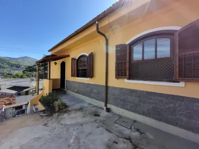 Casa com 4 Quartos à venda, 80m² no Itamarati, Petrópolis