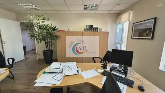 Sala Comercial para venda ou aluguel, 90m² no Vila Olímpia, São Paulo