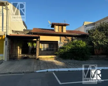 Casa com 3 Quartos à venda, 260m² no Centro, Balneário Camboriú