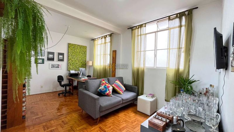 Apartamento com 2 quartos — Santo Antônio, Belo Horizonte