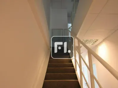 Sala Comercial para venda ou aluguel, 130m² no Vila Cordeiro, São Paulo