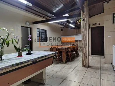 Casa com 3 Quartos para alugar, 247m² no Jardim Paulistano, Americana