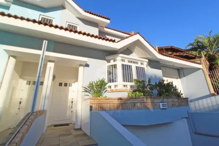 Casa com 3 Quartos à venda, 269m² no Jardim Itu, Porto Alegre