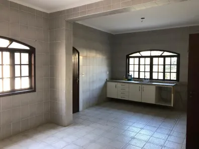 Sobrado com 3 Quartos à venda, 266m² no Parque Santa Rosa, Suzano