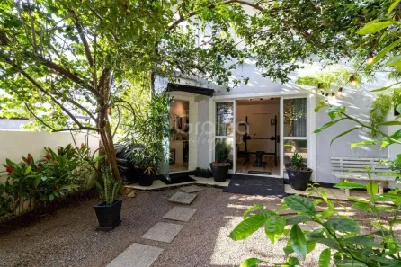 Casa com 4 Quartos para alugar, 200m² no Agronômica, Florianópolis