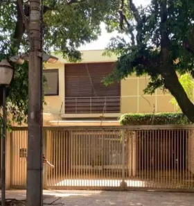 Sobrado com 3 Quartos para alugar, 208m² no Centro, Araraquara