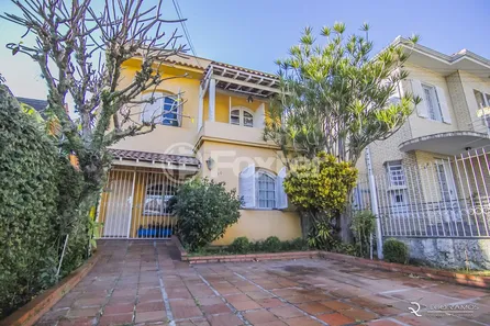 Casa com 3 Quartos à venda, 230m² no Medianeira, Porto Alegre