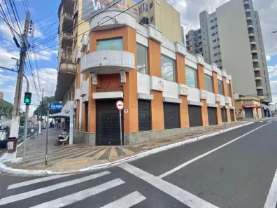 Ponto Comercial para alugar, 500m² no Centro, Marília