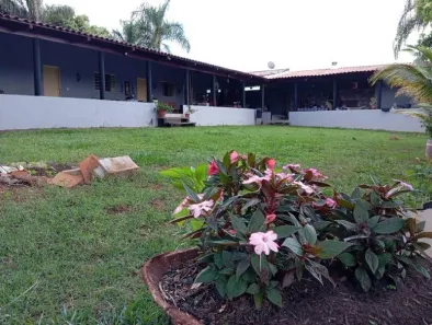 Fazenda/Sítio com 3 Quartos à venda, 290m² no , Guapó