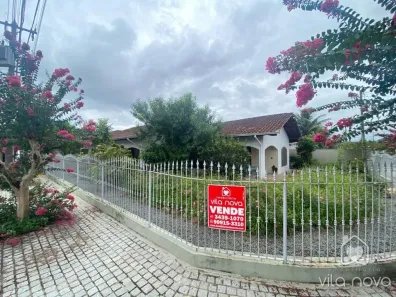Casa com 4 Quartos à venda, 240m² no Vila Nova, Joinville