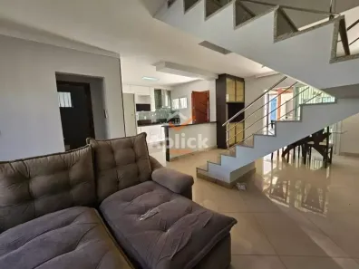 Casa com 3 Quartos à venda, 180m² no Morada de Laranjeiras, Serra