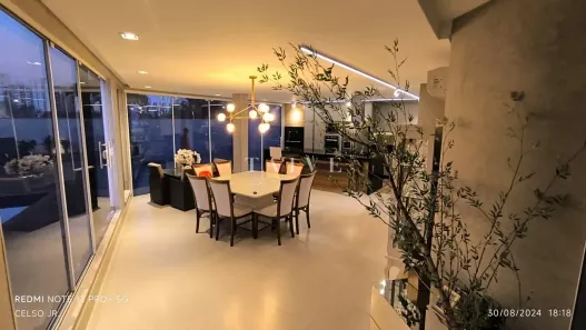 Casa com 3 Quartos à venda, 284m² no Quebec, Londrina