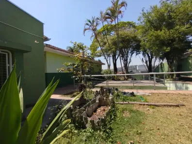 Casa com 6 Quartos à venda, 277m² no Centro, Embu das Artes