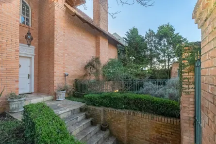 Casa com 4 Quartos à venda, 566m² no Santa Felicidade, Curitiba