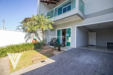 Casa com 3 Quartos à venda, 179m² no Água Verde, Blumenau