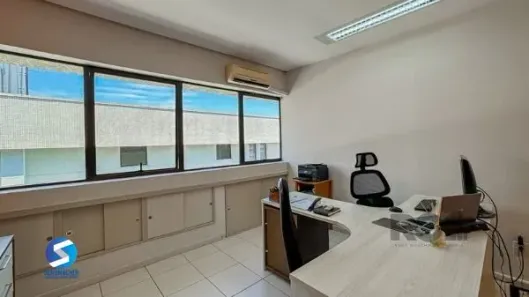 Sala Comercial à venda, 121m² no Bom Fim, Porto Alegre