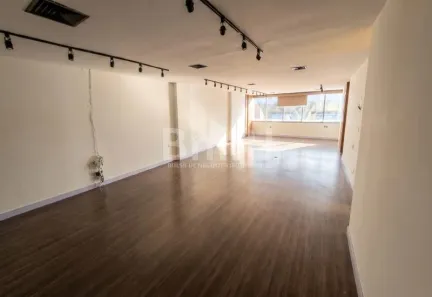Sala Comercial para alugar, 136m² no Barra Olímpica, Rio de Janeiro