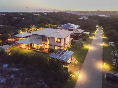 Casa de Condomínio com 6 Quartos à venda, 400m² no Praia do Forte, Mata de São João