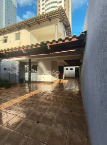 Casa com 3 Quartos à venda, 198m² no Jardim Goiás, Goiânia