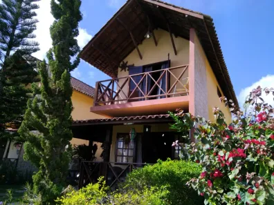 Casa de Condomínio com 3 Quartos à venda, 200m² no Alpes Suiços, Gravatá