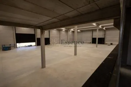 Galpão/Depósito/Armazém para alugar, 2400m² no Jardim Independência, Taubaté