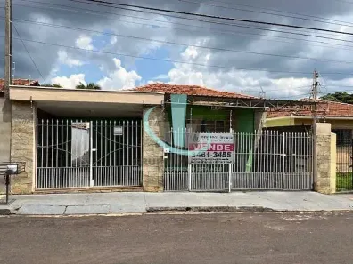 Casa com 3 Quartos à venda, 199m² no Vila Xavier (Vila Xavier), Araraquara