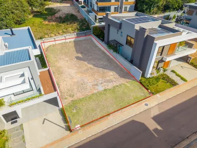Lote/Terreno à venda, 400m² no Novo Mundo, Curitiba