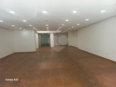 Ponto Comercial com 2 Quartos para venda ou aluguel, 220m² no Indianópolis, São Paulo