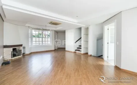 Casa de Condomínio com 4 Quartos à venda, 243m² no Chácara das Pedras, Porto Alegre