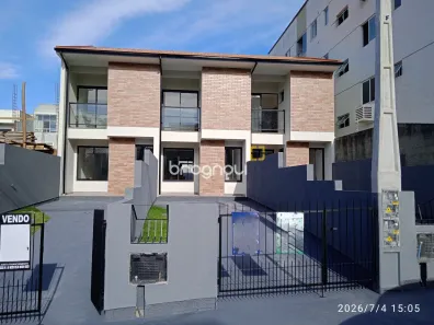 Casa com 2 Quartos à venda, 73m² no Areias, São José