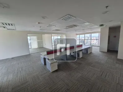 Sala Comercial para alugar, 560m² no Liberdade, São Paulo