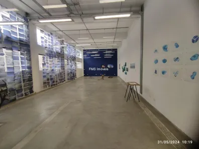 Prédio Comercial para alugar, 850m² no Vila Olímpia, São Paulo