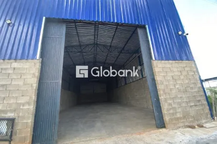 Galpão/Depósito/Armazém para alugar, 300m² no Alterosas, Montes Claros