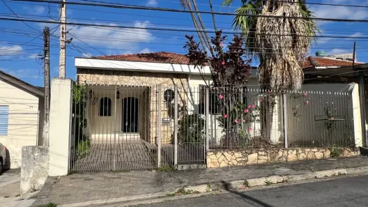 Casa com 3 Quartos à venda, 246m² no Umuarama, Osasco