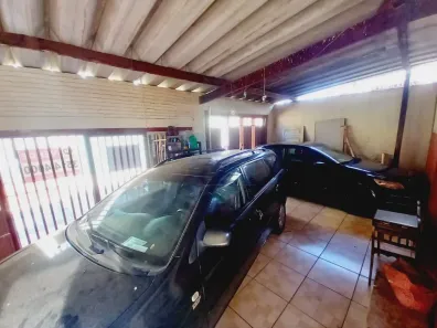 Casa com 2 Quartos à venda, 132m² no Vila Tibério, Ribeirão Preto