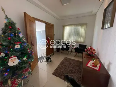 Casa com 3 Quartos à venda, 150m² no Alto Umuarama, Uberlândia
