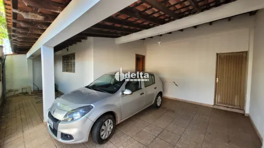 Casa com 3 Quartos à venda, 135m² no Santa Rosa, Uberlândia