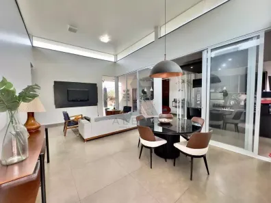 Casa com 3 Quartos à venda, 204m² no Vila Popular, Itapetininga