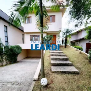 Casa de Condomínio com 4 Quartos à venda, 375m² no Suru, Santana de Parnaíba