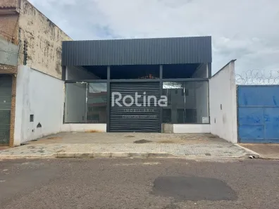 Galpão/Depósito/Armazém para alugar, 240m² no Nossa Senhora Aparecida, Uberlândia