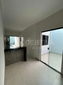 Casa com 3 Quartos à venda, 72m² no Novo Mundo, Uberlândia