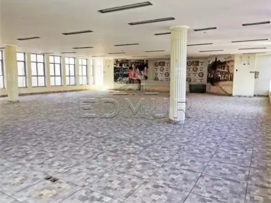 Prédio Comercial para alugar, 2111m² no Vila Bastos, Santo André