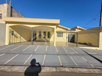 Casa com 2 Quartos para alugar, 100m² no Jardim Cruzeiro do Sul, São Carlos