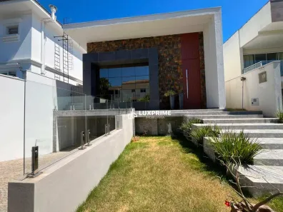 Casa de Condomínio com 3 Quartos para alugar, 290m² no Plano Diretor Sul, Palmas