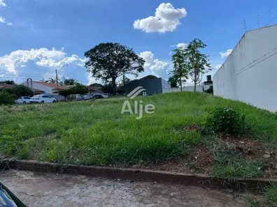 Lote/Terreno à venda, 300m² no Senador Salgado Filho, Marília