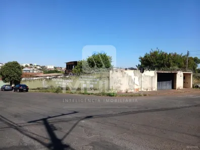 Lote/Terreno com 1 Quarto à venda, 800m² no Jardim Brasília, Uberlândia