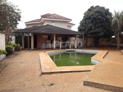 Sobrado com 4 Quartos à venda, 382m² no Jardim Macarenco, São Carlos