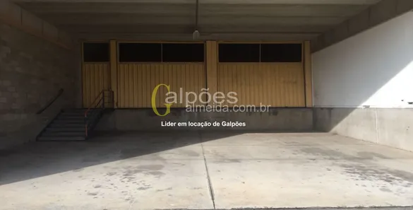 Galpão/Depósito/Armazém para alugar, 1600m² no Santa Fé, Osasco