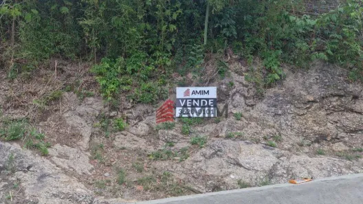 Lote/Terreno à venda, 600m² no Charitas, Niterói